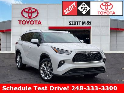 Used 2023 Toyota Highlander Limited