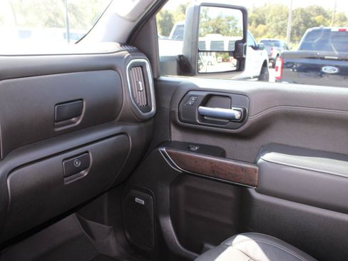 Used 2022 GMC Sierra 2500 Denali AWD/4WD image 22