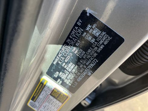 Used 2025 Kia Soul LX w/ LX Technology Package image 23