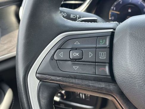 Used 2022 Jeep Grand Cherokee L Limited AWD/4WD image 29