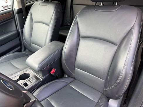 Used 2018 Subaru Outback 2.5i Limited image 6