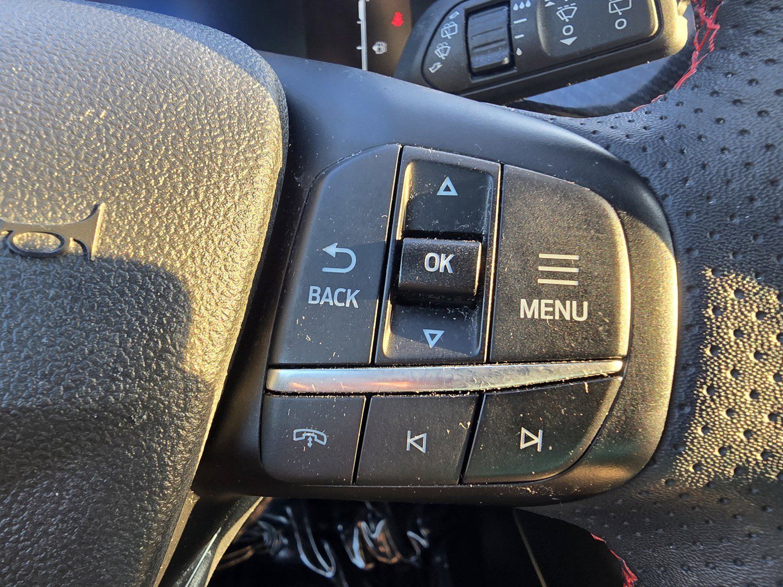 Used 2023 Ford Escape ST-Line Select AWD/4WD image 21