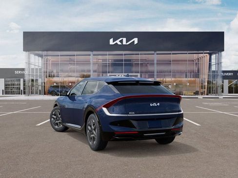 New 2025 Kia EV6 Light w/ Light LR Technology Package image 4