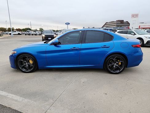 Used 2019 Alfa Romeo Giulia Ti Sport w/ Quick Order Package 22U Sport image 2