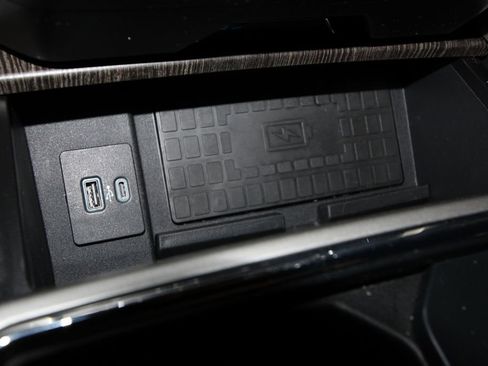 Used 2020 Ford F350 Lariat image 19