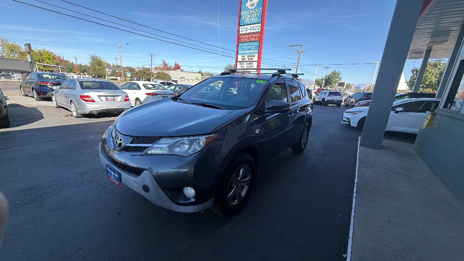 Used 2015 Toyota RAV4 XLE AWD/4WD image 3