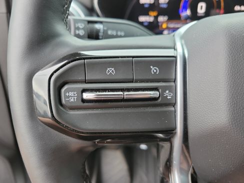 Used 2024 Chevrolet Colorado LT w/ LT Convenience Package III RWD image 21
