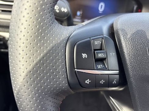 Used 2025 Ford Escape ST-Line Select image 25