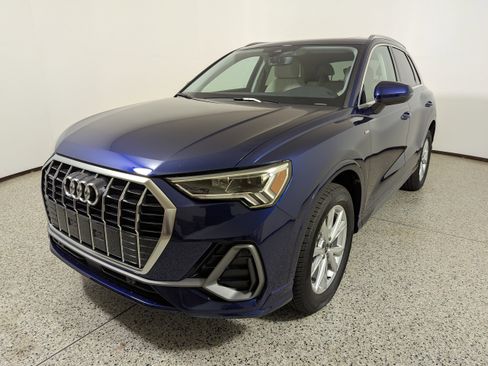 New 2025 Audi Q3 2.0T Premium image 3
