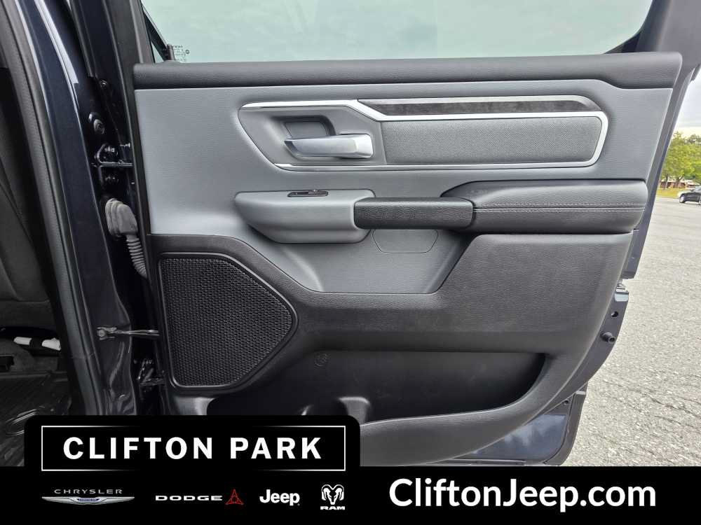 Used 2021 RAM 1500 Big Horn AWD/4WD image 17