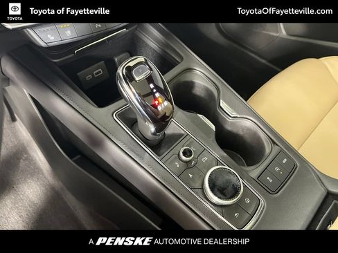 Used 2024 Cadillac XT4 Premium Luxury w/ Technology Package AWD/4WD image 41