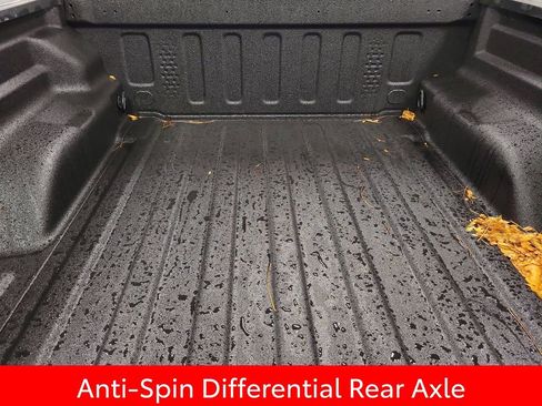 Used 2023 Jeep Gladiator Sport image 10