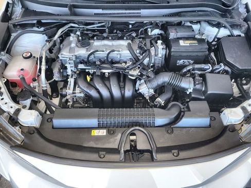 Used 2022 Toyota Corolla LE FWD image 25