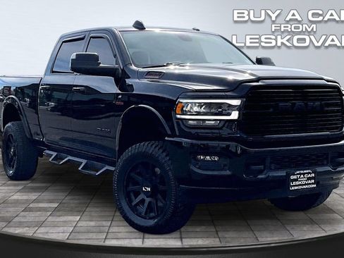 Used 2022 RAM 2500 Laramie AWD/4WD image 1