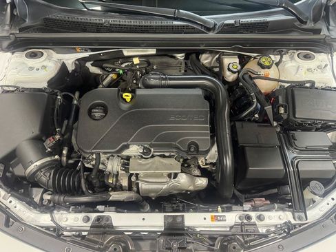 Used 2022 Chevrolet Malibu LS w/ Driver Confidence Package II FWD image 10