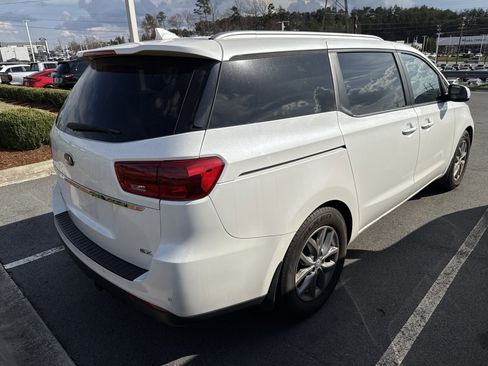 Used 2021 Kia Sedona EX image 10