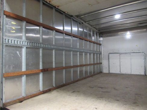 Used 2024 Ford E-350 and Econoline 350 Super Duty w/ Power Windows & Locks Group image 15