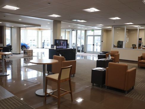 Certified 2025 Acura MDX w/ Technology Package image 37