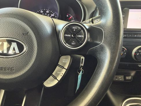 Used 2017 Kia Soul FWD image 15