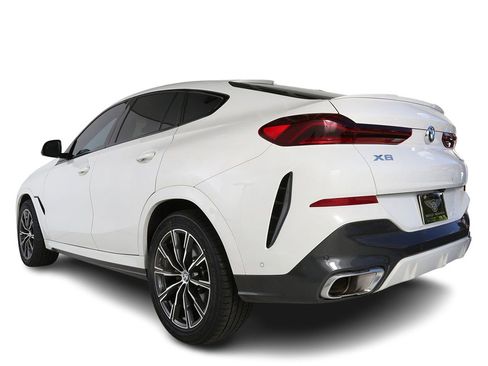 Used 2023 BMW X6 xDrive40i w/ M Sport Package AWD/4WD image 9