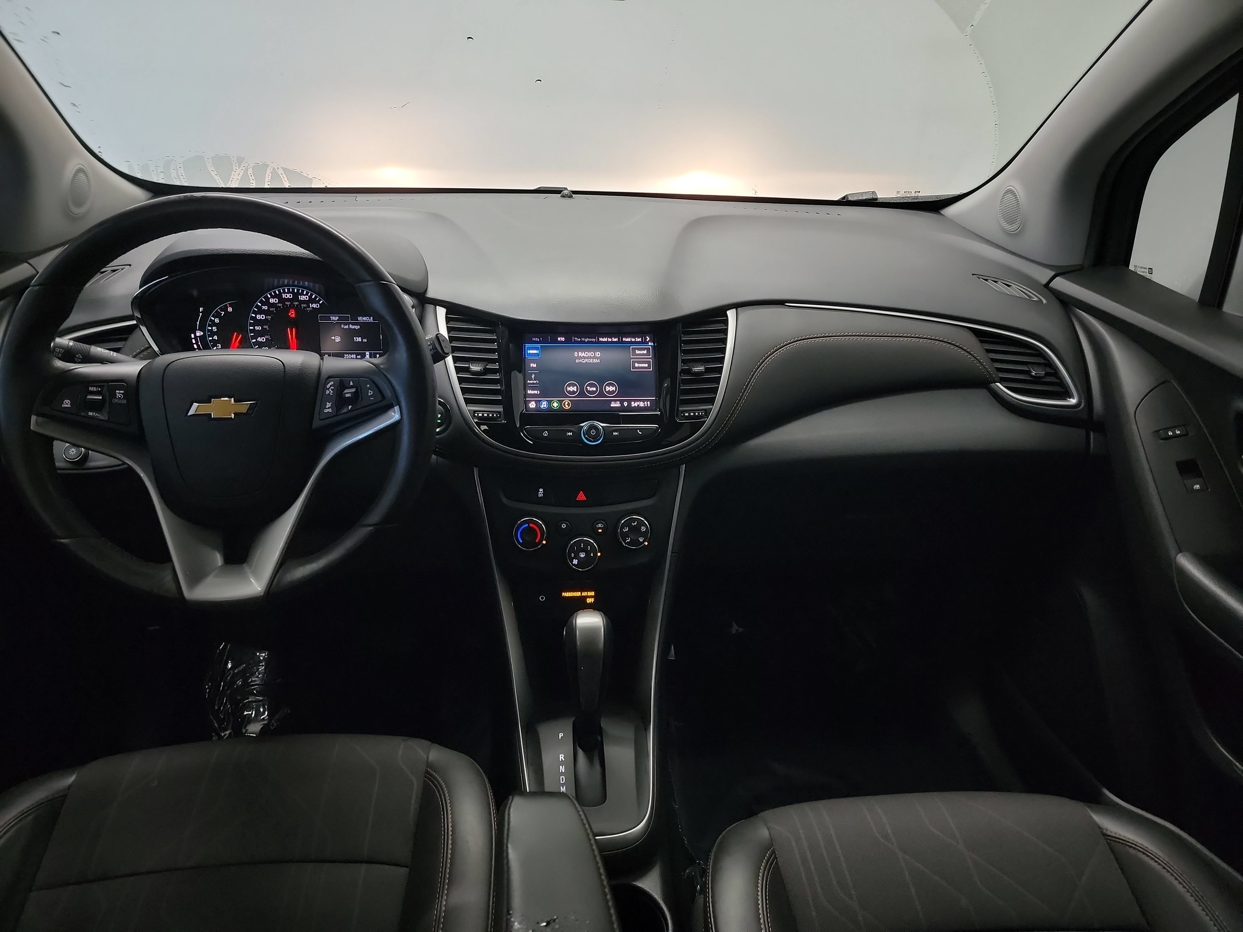 Used 2022 Chevrolet Trax LT w/ LT Convenience Package AWD/4WD image 15