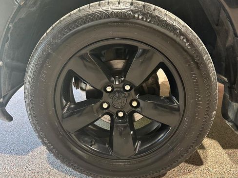 Used 2019 RAM 1500 Express w/ Wheel & Sound Group AWD/4WD image 9