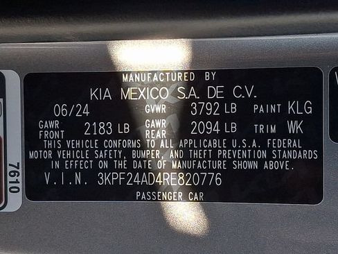 Used 2024 Kia Forte LXS w/ LXS Technology Package FWD image 25