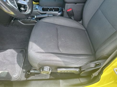 Used 2023 Jeep Wrangler Sahara w/ Cold Weather Group image 21