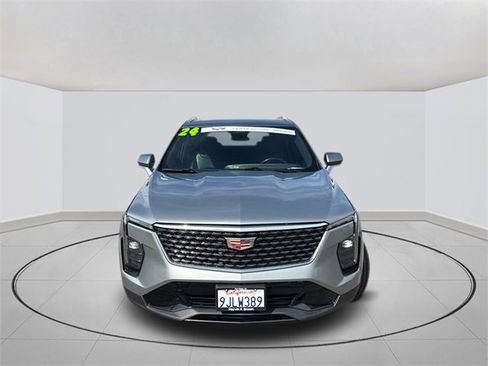 Certified 2024 Cadillac XT4 Premium Luxury image 2