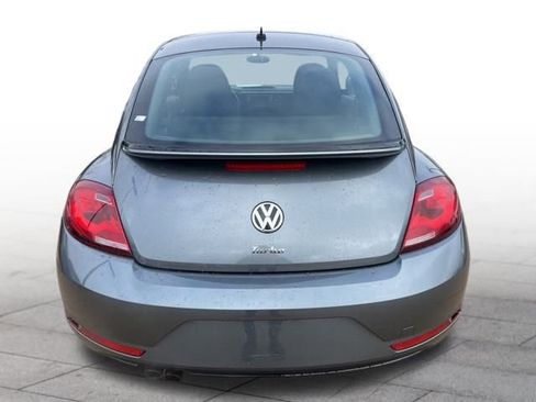 Used 2018 Volkswagen Beetle 2.0T S image 5