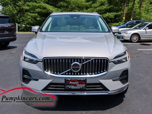 Used 2023 Volvo XC60 B5 Plus w/ Climate Package AWD/4WD image 2