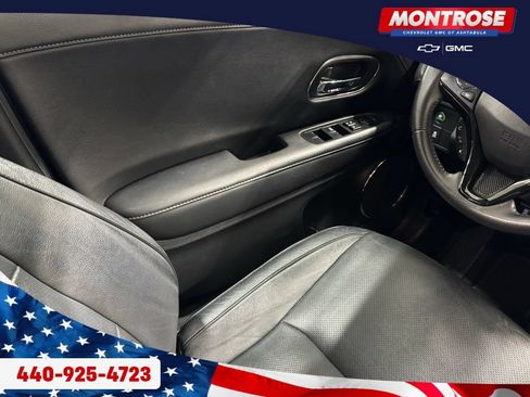 Used 2020 Honda HR-V Touring image 38