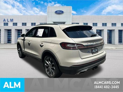 Used 2023 Lincoln Nautilus Reserve w/ Luxury Package AWD/4WD image 6