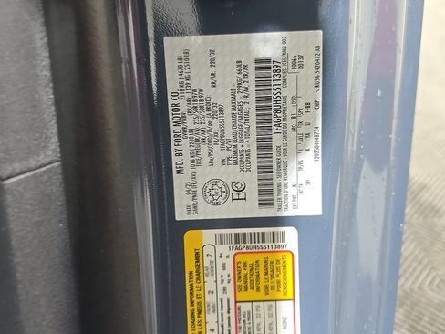 Used 2025 Ford Mustang Premium RWD image 14