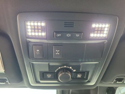 Used 2018 Toyota Tacoma TRD Pro AWD/4WD image 30