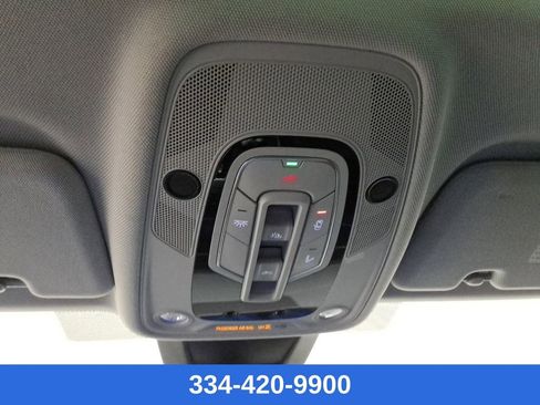 Used 2023 Audi Q8 Premium Plus image 15