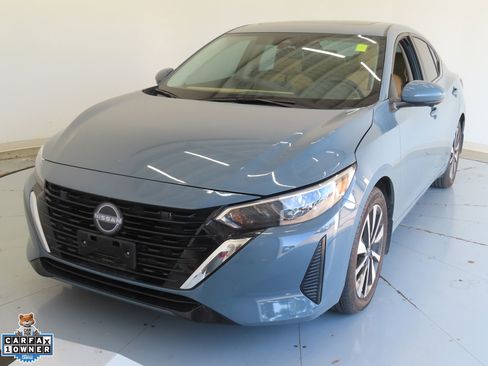 Used 2025 Nissan Sentra SV w/ SV Premium Package FWD image 8