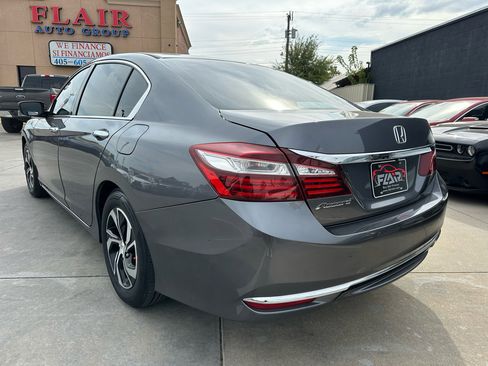 Used 2017 Honda Accord LX image 5