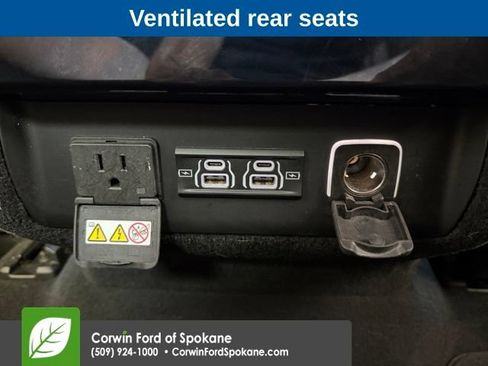 Used 2022 Jeep Grand Wagoneer Series III AWD/4WD image 14