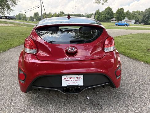 Used 2016 Hyundai Veloster Turbo FWD image 5