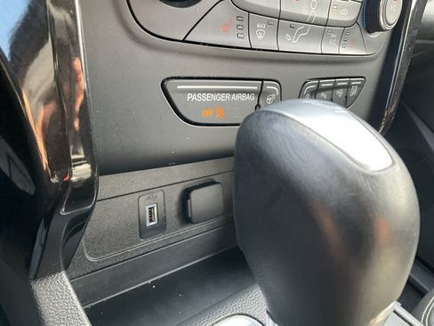 Used 2017 Ford Escape Titanium w/ Equipment Group 301A AWD/4WD image 27