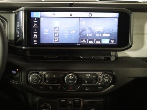 New 2026 Jeep Gladiator Willys AWD/4WD image 27