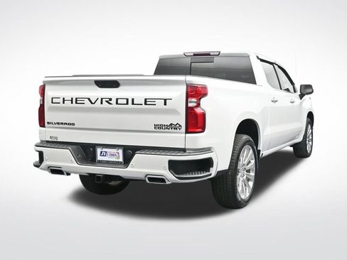 Used 2021 Chevrolet Silverado 1500 High Country w/ LPO, Dark Essentials Package image 11