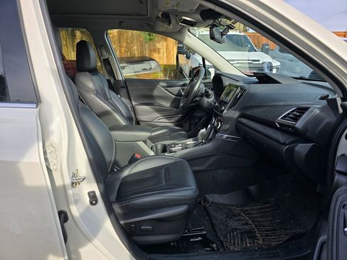 Used 2022 Subaru Forester Touring image 10
