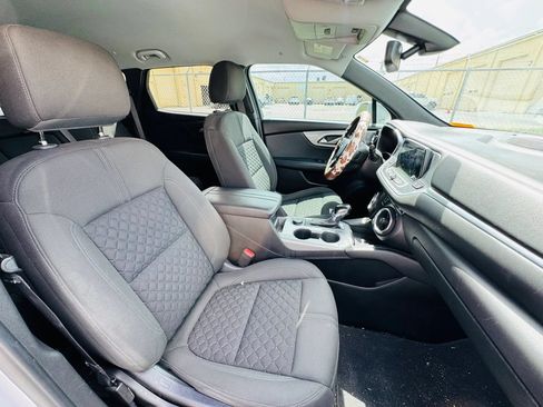Used 2019 Chevrolet Blazer LT FWD image 11