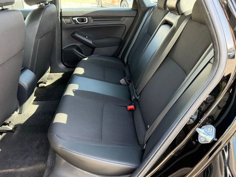 Used 2025 Honda Civic Sport image 32