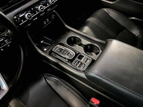 Used 2025 Honda Pilot EX-L image 21