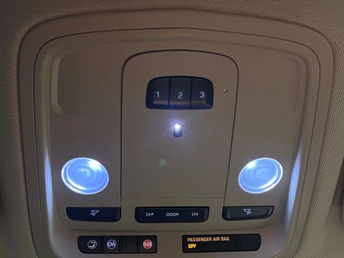 Used 2013 Cadillac XTS Luxury w/ Driver Awareness Package image 35