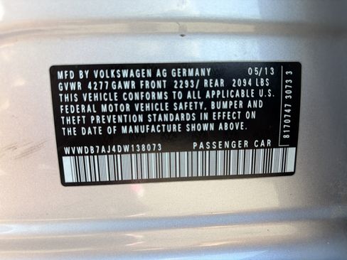 Used 2013 Volkswagen Golf 4-Door FWD image 35