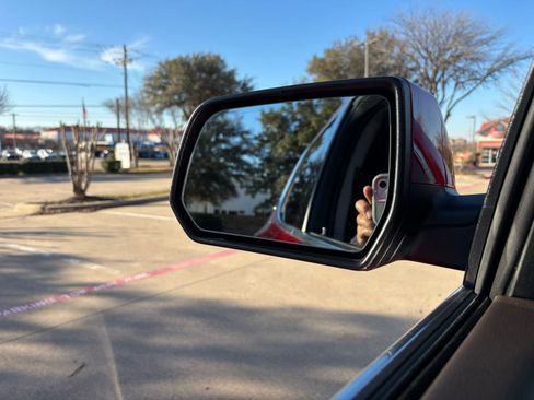 Used 2019 GMC Acadia SLT image 32